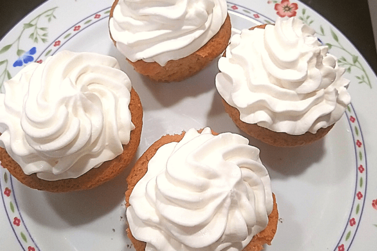 How to Make The Best Buttercream Icing Recipe